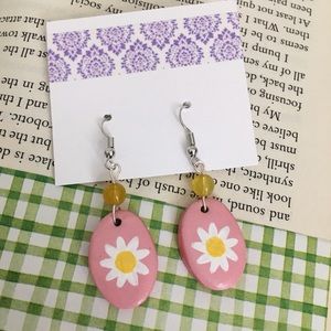 Pink Daisy Handmade Earrings!!